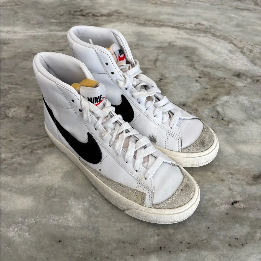 Nike Blazer Mid '77 Shoes White/Black, Size 6